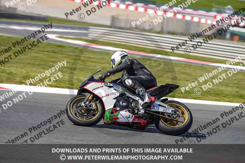 cadwell no limits trackday;cadwell park;cadwell park photographs;cadwell trackday photographs;enduro digital images;event digital images;eventdigitalimages;navarra;no limits trackdays;peter wileman photography;racing digital images;trackday digital images;trackday photos